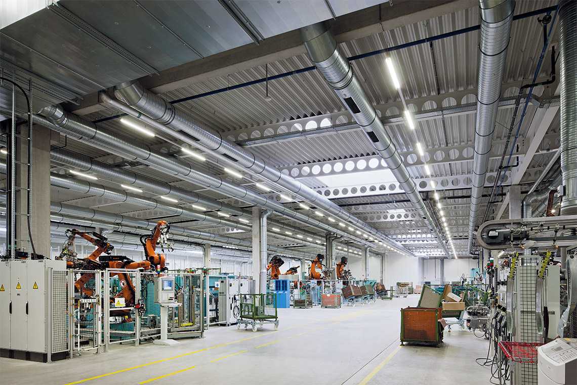 Giải Pháp Điện Nhẹ Cho Nhà Xưởng: Hệ Thống Giám Sát, Báo Cháy, Mạng Nội Bộ Và Nhiều Hơn Thế Nữa